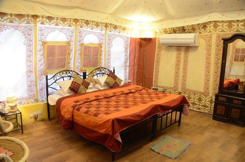The Aravali Tent Resort Udaipur Habitación foto