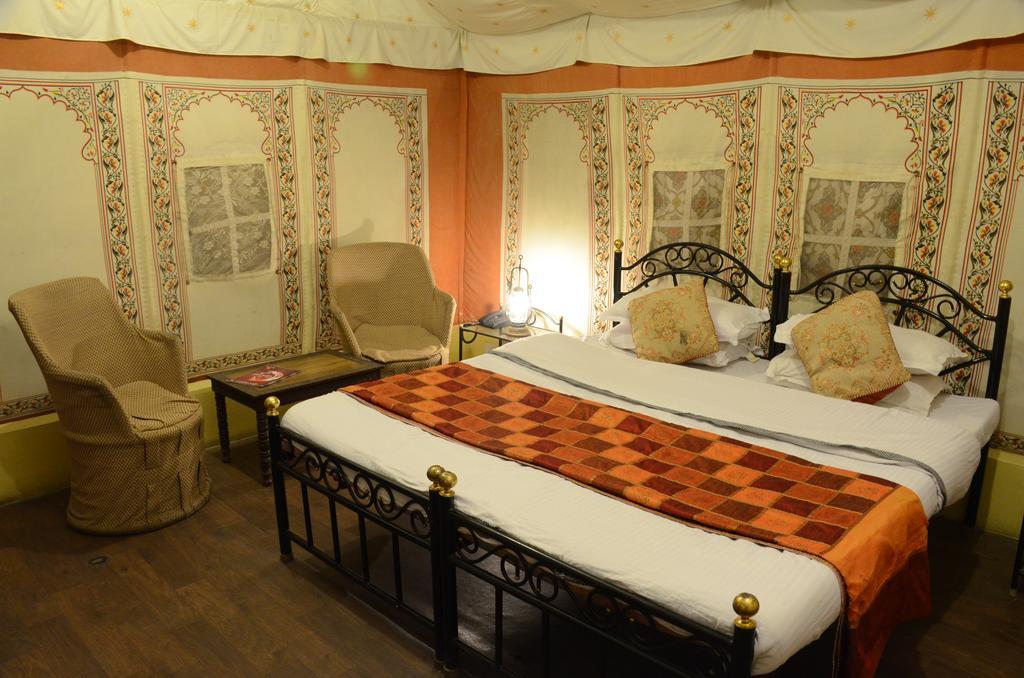 The Aravali Tent Resort Udaipur Habitación foto