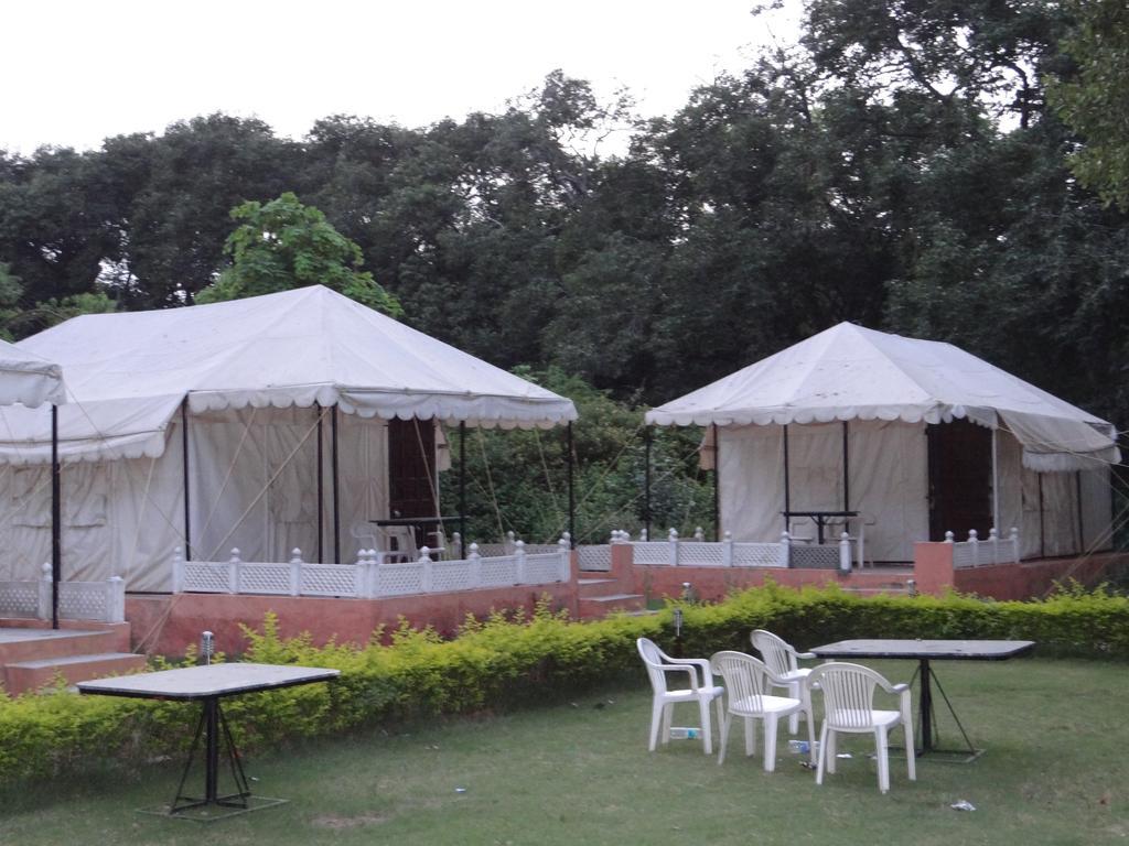 The Aravali Tent Resort Udaipur Habitación foto
